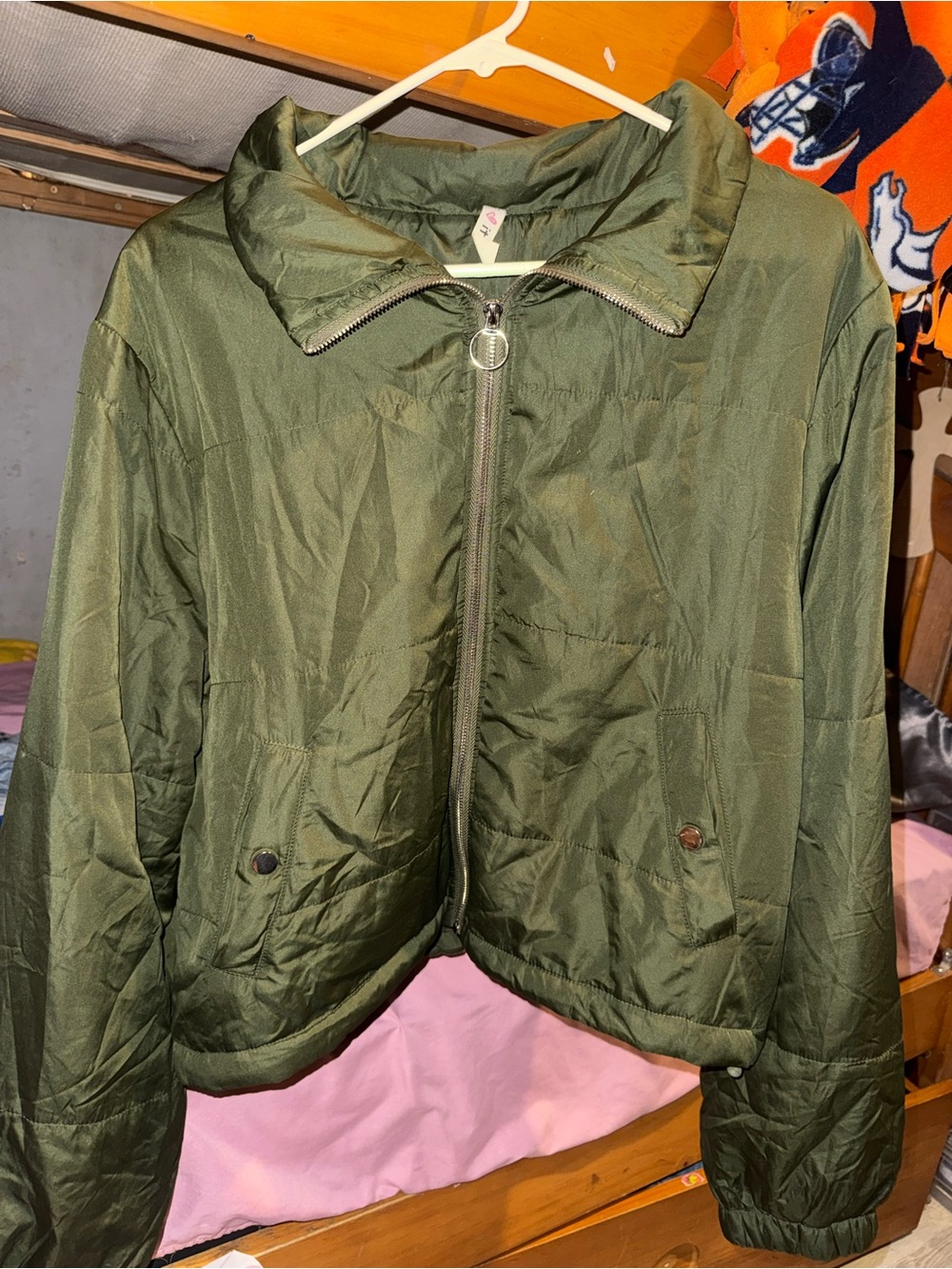 Women Olive Green Zip-Front Quilted Jacket